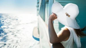 Kreuzfahrt am Abend – Dresscode und Outfit-Tipps