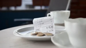 Trinkgeld auf Kreuzfahrt – So viel geben Sie richtig!
